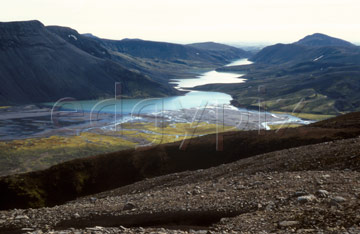 Comp image : torf0810 : Looking along the H&oacute;lmsarl&oacute;n [Holmsarlon] lake, from the approach to the Torfaj&ouml;kull [Torfajokull] icecap, Iceland
